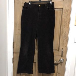 Size 8 Stretchy Corduroys Jones New York Drk Brown